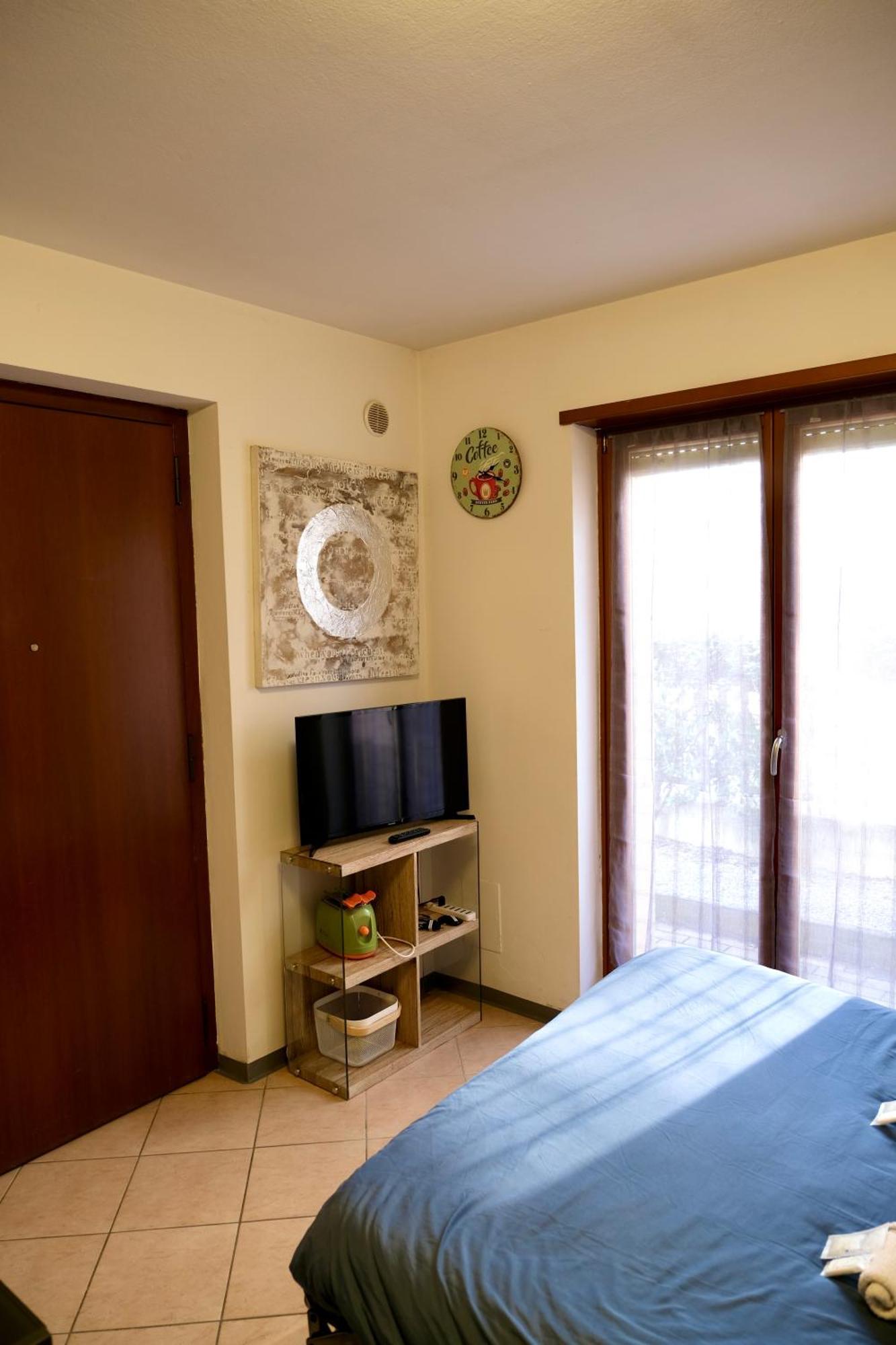 Casa Segantini - Relax Patio Apartment 1 Arco Esterno foto