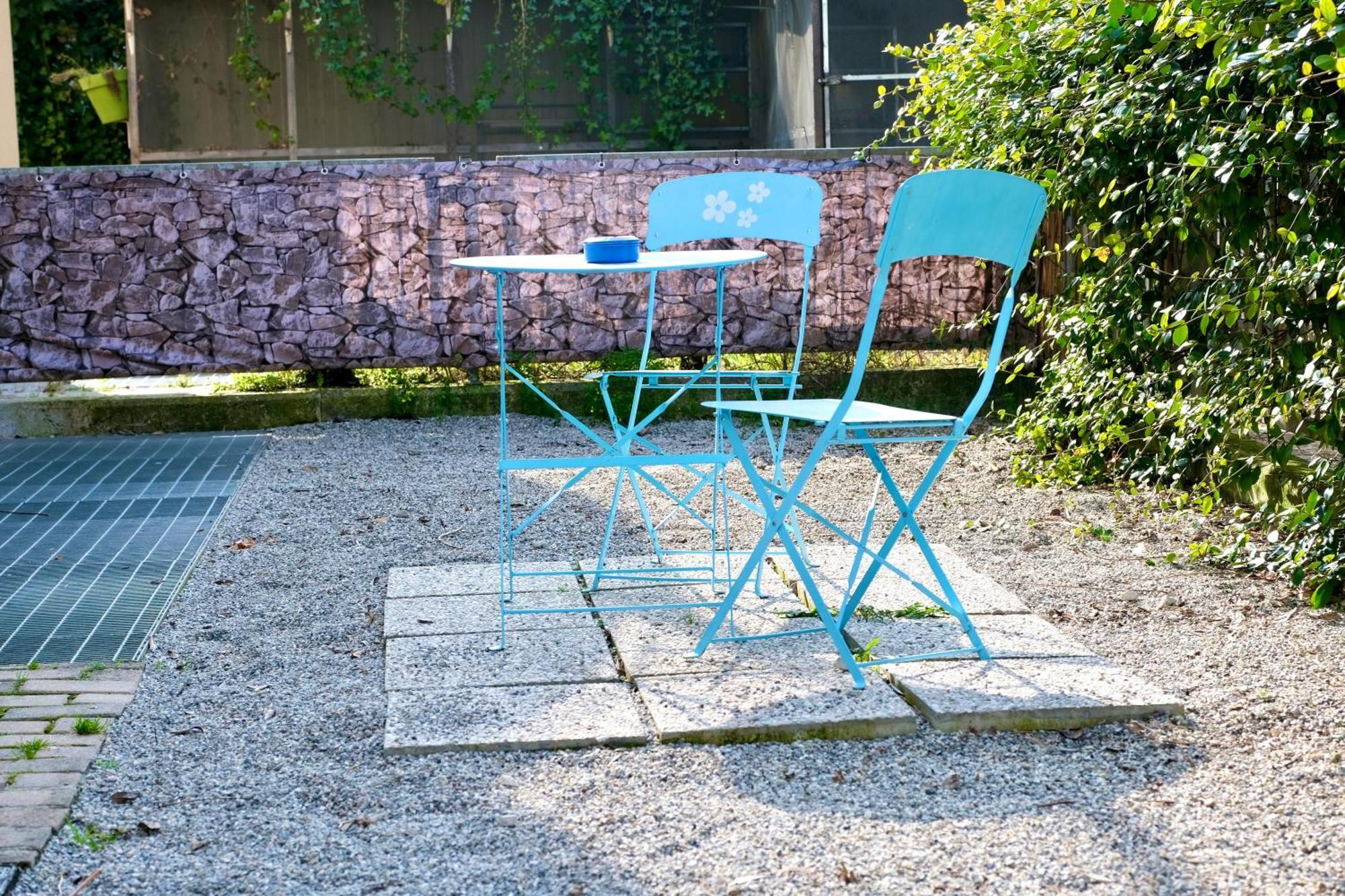 Casa Segantini - Relax Patio Apartment 1 Arco Esterno foto